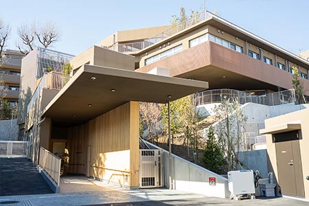 滝乃川学園ともいろ